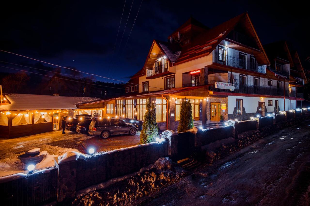 Hotel Guculska Svitlica Bukovel Exterior foto